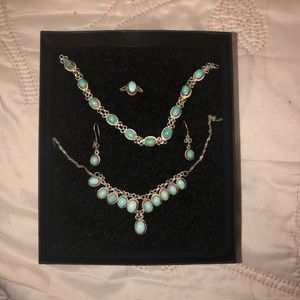 Silver & Turquoise Jewelry Set
